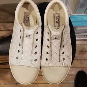 Sneakers  nwt